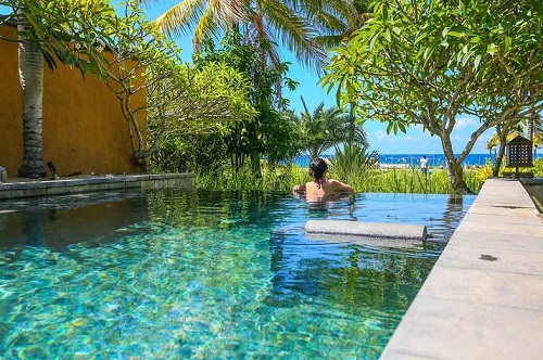 别墅游小猪视频在线观看下载免费污