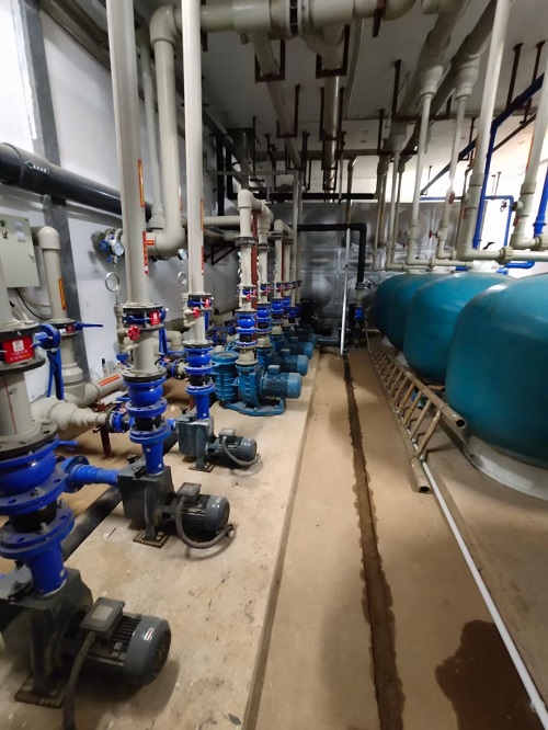 小猪视频在线观看下载免费污设备机房 小猪视频在线观看下载免费污设备机房