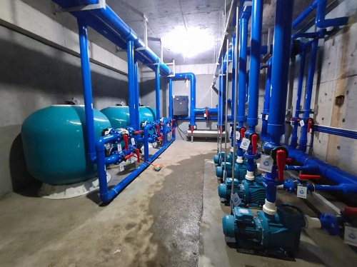 小猪视频在线观看下载免费污设备机房