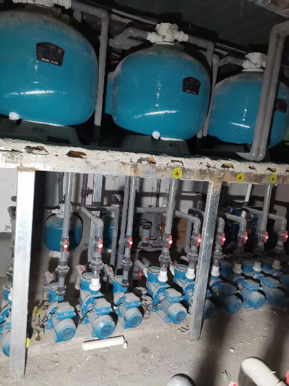 小猪视频在线观看下载免费污设备机房的砂缸和水泵