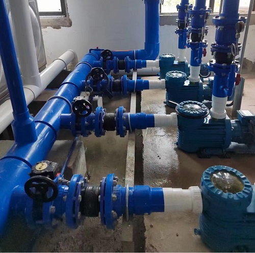 小猪视频在线观看下载免费污设备机房中的循环水泵